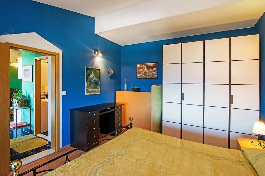 Apartments And Rooms Vila Irma 오파티아 게스트하우스